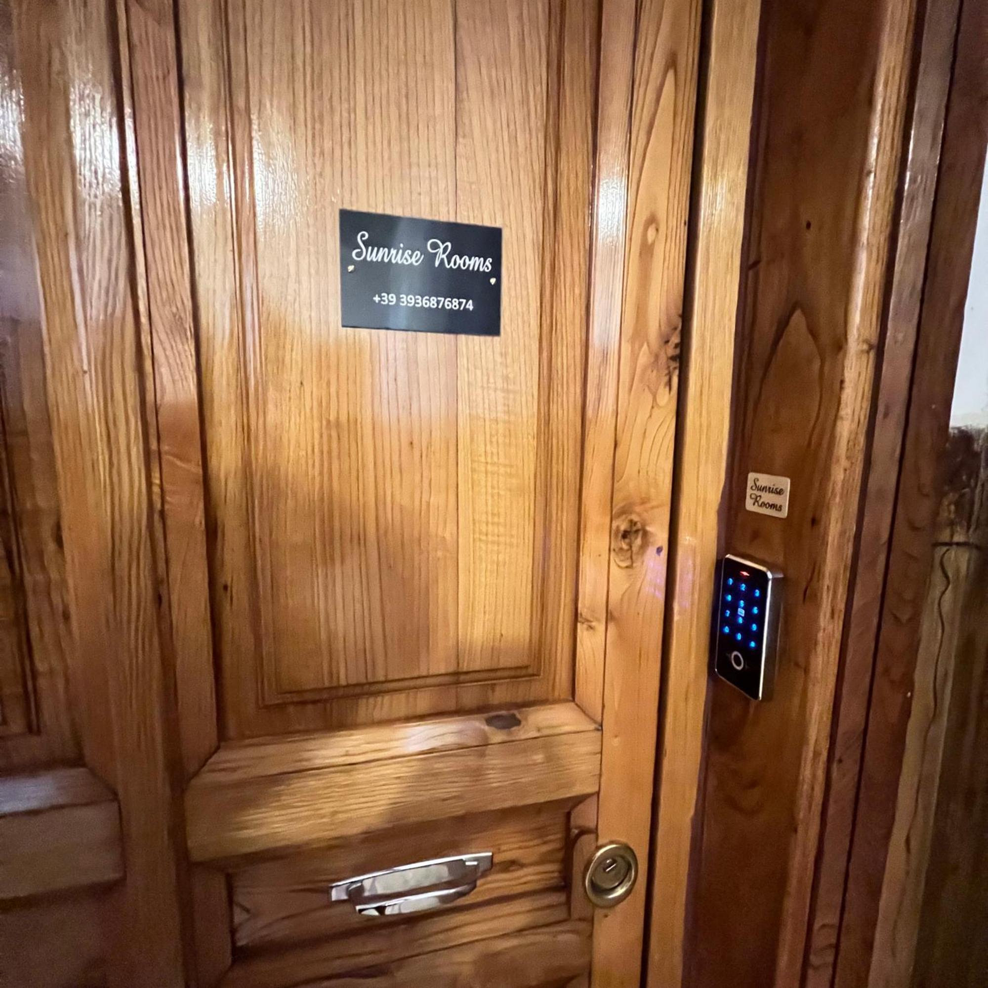 Sunrise Rooms La Spezia Kültér fotó